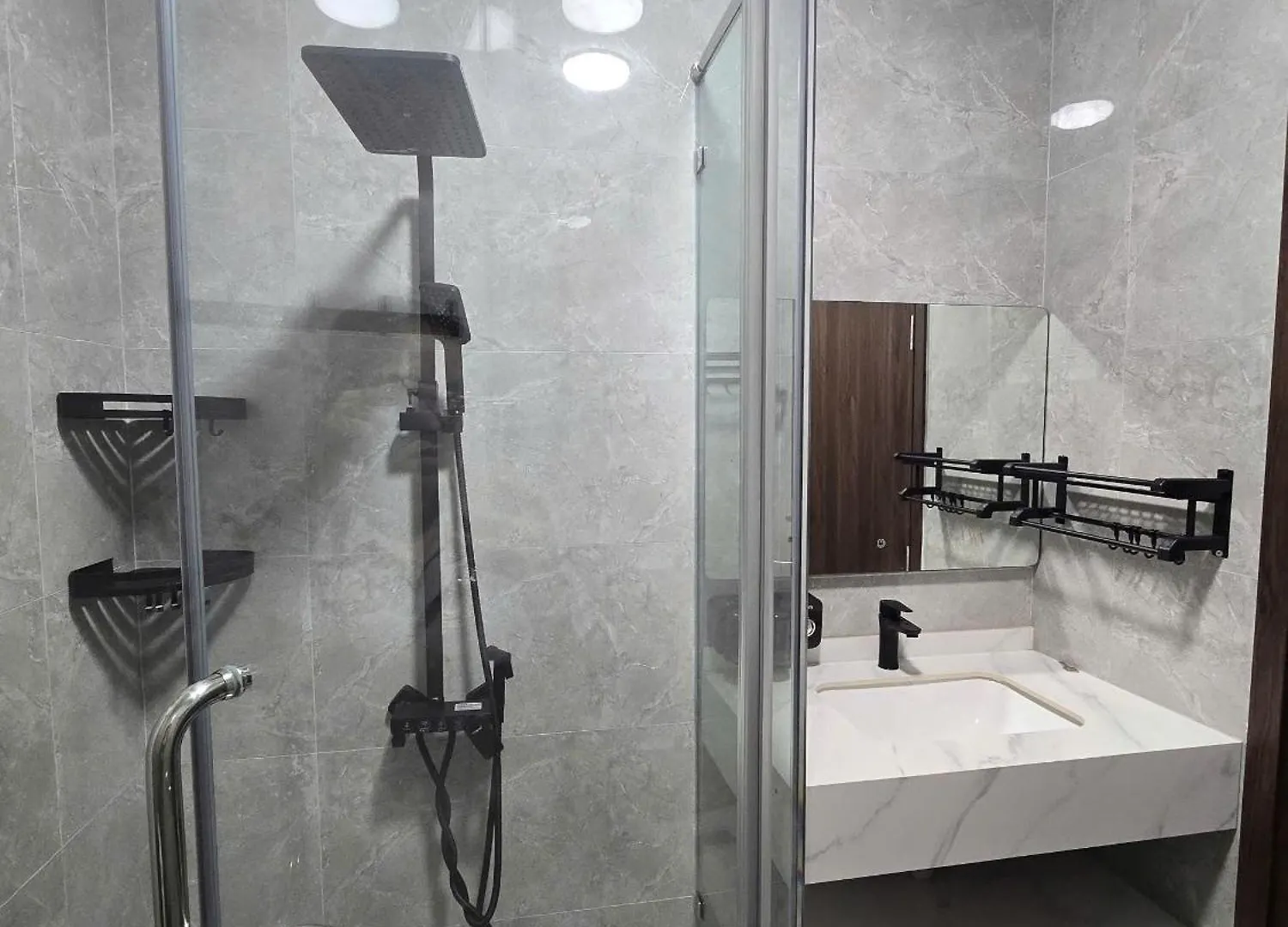 Apartment Cho Nghi Cho Thue Trong Ngay Di Bo Ra Bai Sau 173